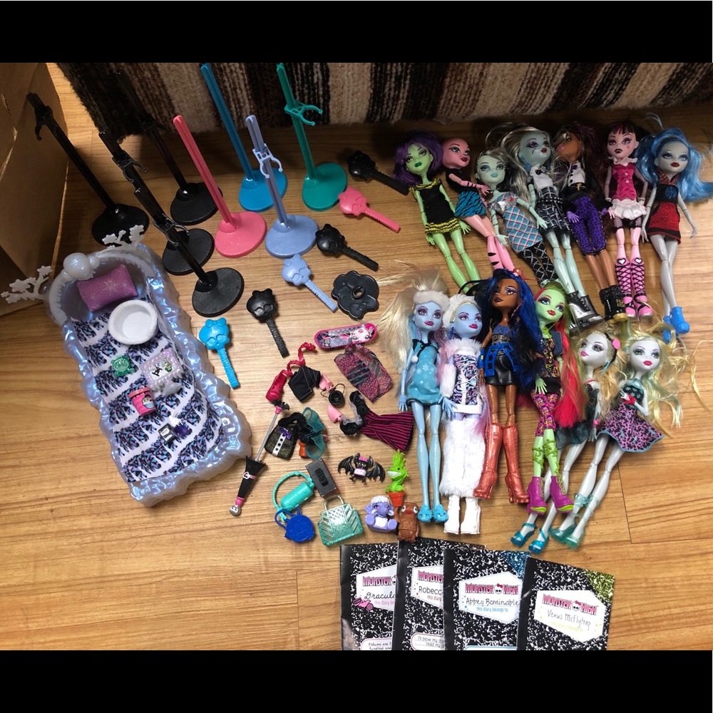 monster high doll lot *CAN BE SOLD SEPARATELY